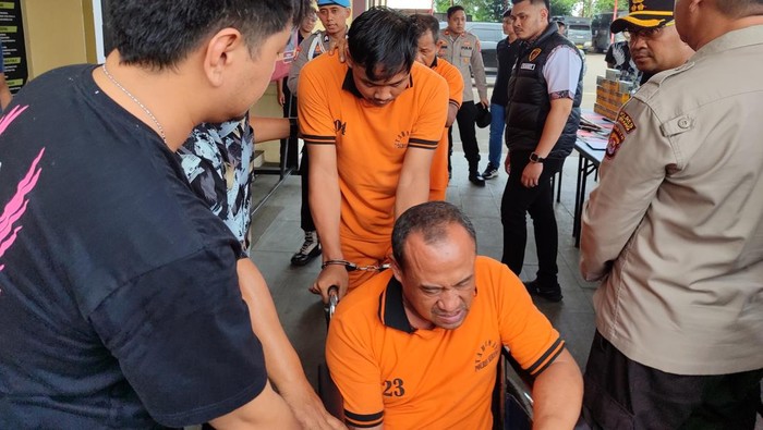 Komplotan spesialis pembobol toko yang beraksi antarprovinsi, yakni di Banten, Jakarta, hingga Jawa Barat, diringkus polisi. (Dok. Polisi)