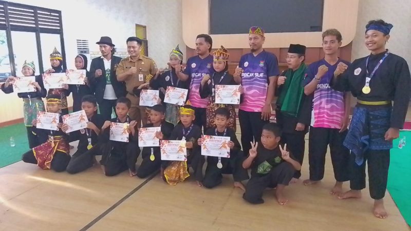Perguruan Pencak Silat Terumbu Banten mengadakan kegiatan silaturahmi ke Kantor Kecamatan Kemiri pada hari Selasa, 11 Februari 2025. (Istimewa)