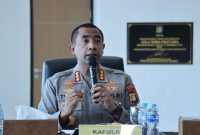 Kapolres Metro Jakarta Barat, Kombes Pol Twedi Aditya Bennyahdi, menegaskan pentingnya kesiapan seluruh pihak dalam menciptakan suasana yang kondusif selama bulan Ramadhan.  (Dok. Humas Polresto Jakarta Barat)