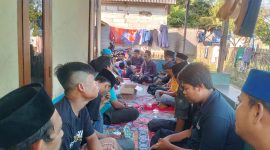 Warga Kp Kemiri Rt/Rw 001/001 Desa Kemiri Kecamatan Kemiri melaksanakan Riungan munggahan sebagai salah satu momentum tiap tahun menjelang bulan suci Ramadhan (Dok. Pribadi)