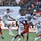 Persib Bandung melawan Persija Jakarta berakhir imbang 2-2 di Stadion Patriot Candrabhaga, Bekasi. (instagram.com/persib)