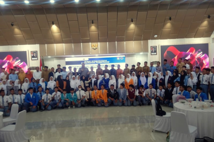 Para Pelajar yang hadir menerima mater terkait keselamatan Lalu Lintas dan Angkutan Jalan. (Istimewa)