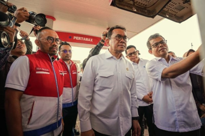 Riva Siahaan (paling kiri). (Dok. Pertamina Patra Niaga)