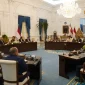 Presiden Prabowo Subianto ajak pengusaha ciptakan lapangan pekerjaan dan entaskan kemiskinan, sambut Ray Dalio di Istana Kepresidenan Jakarta. (BPMI Setpres)