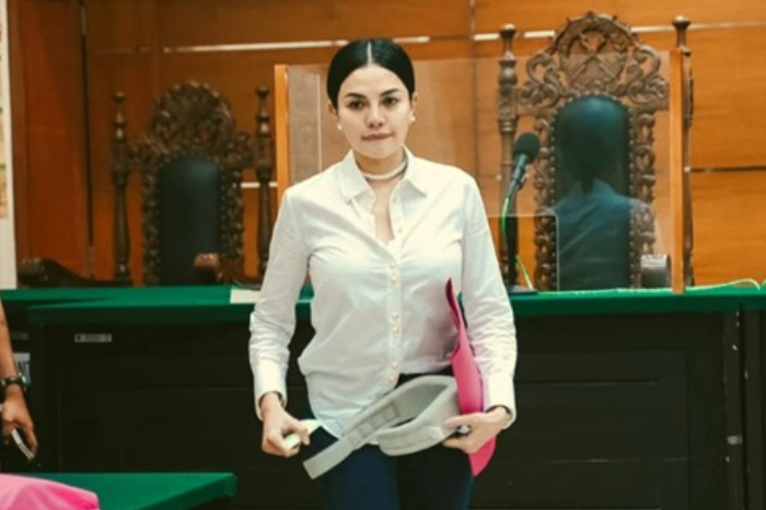 Potret Nikita Mirzani yang sering menjadi sorotan publik, terkait dengan berbagai kasus hukum yang melibatkan dirinya. (Instagram.com/nikitamirzanimawardi_172)