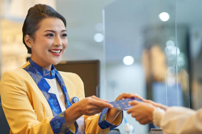 Ilustrasi penukaran uang baru di BCA untuk Lebaran 2025 (Dok. BCA)