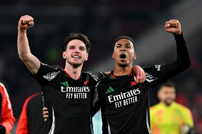 Arsenal berpesta di Philips Stadion! The Gunners menghancurkan PSV dengan tujuh gol tanpa ampun dalam laga leg pertama babak 16 besar Liga Champions.