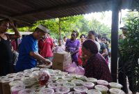 PerpatriNJ Kota Tangerang & Club Tangger Jemparing salurkan bantuan untuk korban banjir di Kampung Pulo Cacing, Cikokol, Tangerang (5/3/2025). (Dok. PerpatriNJ) 