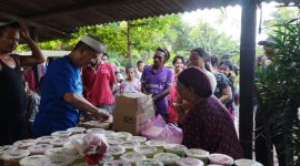 PerpatriNJ Kota Tangerang & Club Tangger Jemparing salurkan bantuan untuk korban banjir di Kampung Pulo Cacing, Cikokol, Tangerang (5/3/2025). (Dok. PerpatriNJ) 