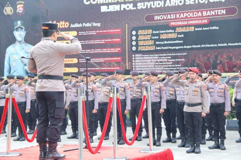 Foto: Kapolresta Tangerang, Kombes Pol. Baktiar Joko Mujiono, S.IK, M.M., memimpin upacara peringatan Hari Kesadaran Nasional. (Dok. Humas) 