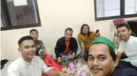 Mempererat silaturahmi di bulan suci Ramadan, Media Center Community Kemiri (MCCK), Satuan Polisi Pamong Praja (Satpol PP) Kemiri, Relawan Pemadam Kebakaran (Redkar), serta Majelis Wakil Cabang Nahdlatul Ulama (MWCNU) Kemiri, menggelar acara buka puasa bersama. (dok. MCCK)