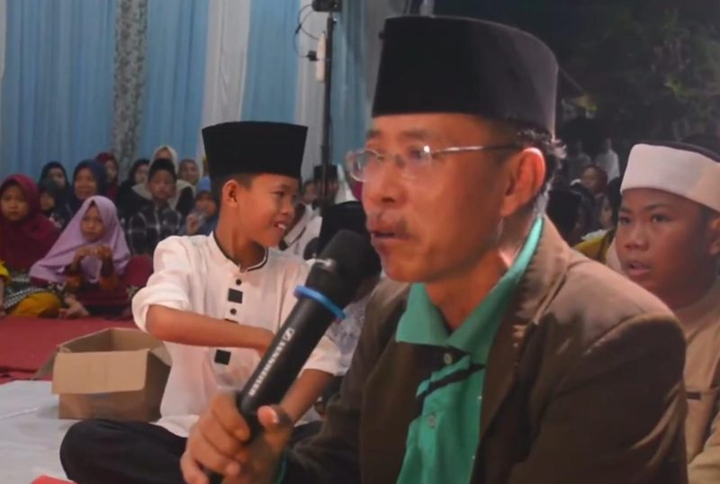 Potret: Abah Adung yang dikenal sebagai penulis buku sejarah dan salah satu Penasehat Perguruan Pencak Silat Terumbu Banten di tingkat pusat dan Kabupaten Tangerang. (Dok. Ahmad/Metrosiar) 