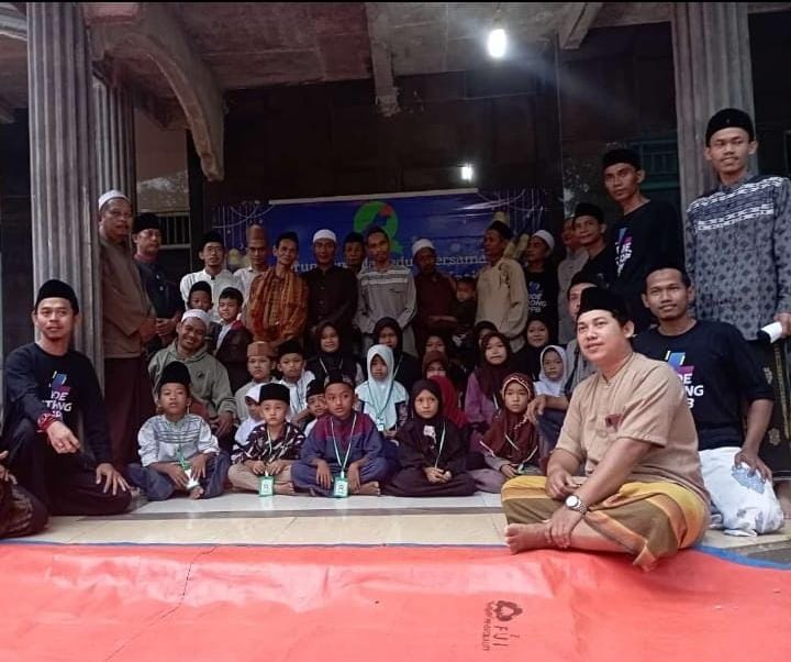 Gerakan Pemuda Peduli Bersama (GPPB) kembali melaksanakan agenda rutin yang telah menjadi bagian dari kegiatan sosial mereka, yaitu santunan untuk anak-anak yatim/piatu(dok. gemabanten)