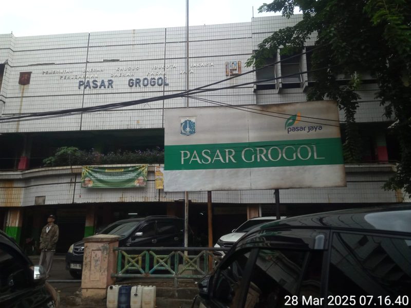 Potret Pasar Grogol Jakarta Barat. (Foto: Robah Harto/Metrosiar.com)