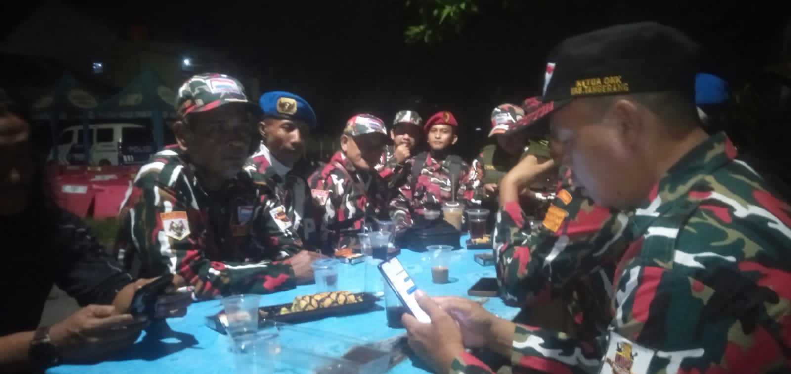 Laskar Merah Putih pun mengimbau remaja yang terlibat untuk kembali ke rumah masing-masing demi menghindari potensi serangan lanjutan.