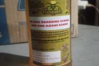 Agribisnis Pemasaran Madu ruqiyah – sebagai sumber pemasukan serta edukasi bagi Siswa SMK dan Santri Ilhami Kemiri. (Foto: Ahmad/Metrosiar) 