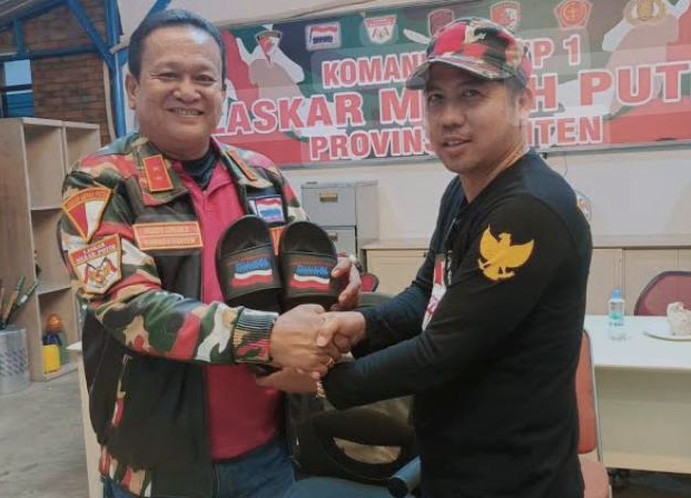 Silaturahmi dalam rangka tahun baru 2023 yang dilakukan Antar Kader LMP Seluruh Provinsi Banten bersama Kamada Rudy Ongki Ginting. (Dok. LMP Banten)