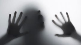 Jenazah Akseyna ditemukan di Danau Kenanga UI, polisi temukan tulisan tangan dan bukti kekerasan, namun penyebab kematian masih misteri. (Foto Ilustrasi/Freepik)