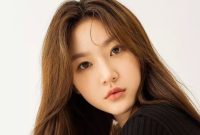 Foto Kim Sae Ron, aktris Korea Selatan, yang diduga bunuh diri. Dugaan hubungan dengan Kim Soo Hyun dan konflik dengan Gold Medalist mencuat. (Soompi)