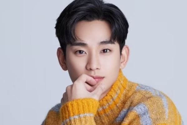 Kim Soo Hyun merayakan ulang tahun, 16 Februari 2022. (Foto: Instagram/ Kim Soo-hyun)
