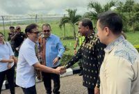 Menteri Kesehatan Budi Gunadi tiba Kupang, disambut Gubernur dan Wakil Gubernur NTT, Sabtu (15/3).