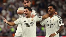 Brahim Diaz, Raul Asencio, dan Rodrygo dari Real Madrid merayakan gol kedua tim mereka dalam laga semifinal Piala Super Spanyol melawan RCD Mallorca di King Abdullah Sports City, Jeddah, Arab Saudi, pada 9 Januari 2025. (X.com/RealMadrid)