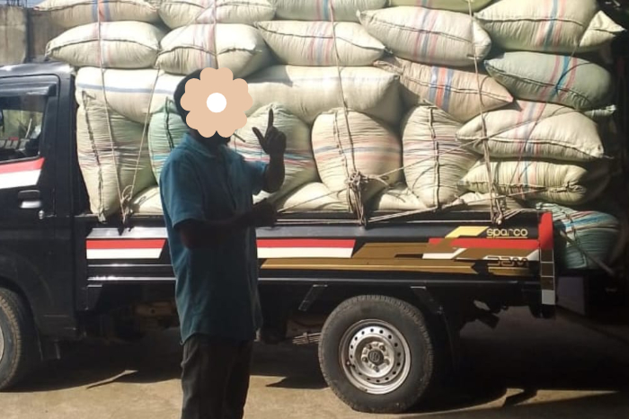 Pelaku penipuan gabah petani di Desa Patra Manggala, Kecamatan Kemiri, Kabupaten Tangerang, Banten, berinisial IPL bin MN masih bebas berkeliaran, wargapun geram dan akan membawa kasus ini ke pihak berwajib. (Foto: Metrosiar/AT)