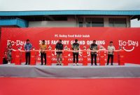(Kiri ke kanan) Anggota Direksi GODAY Wang Jia Wei, CEO GODAY Su Hai Jun, Kepala BPOM Prof dr Taruna Ikrar, MBiomed, PhD, Anggota Direksi GODAY Wei Ru Feng, Anggota Direksi GODAY Yu Jun, dan CFO GODAY Zeng Rui Hao. (DOK. GODAY)