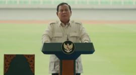 Potret Presiden Prabowo Subianto saat meresmikan 17 stadion bertaraf internasional, di Stadion Gelora Delta Sidoarjo, Jawa Timur. (TL YouTube Sekretariat Presiden)
