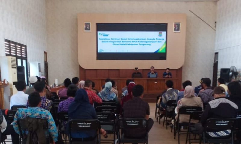 Sosialisasi ini dapat meningkatkan kesadaran akan manfaat program jaminan sosial yang disediakan oleh BPJS Ketenagakerjaan bagi pekerja sosial di wilayah Kabupaten Tangerang. (Tangkapan Layar/Ahmad/Metrosiar) 