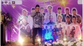Kepala Desa Kemiri Suhud menyampaikan apresiasi dan dukungan penuh kepada panitia yang telah menggelar acara santunan ini. (Dok. Ahmad/Metrosiar). 