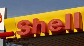 Shell mengumumkan perubahan kepemimpinan dengan mundurnya Zoe Yujnovich. Cederic Cremers dan Peter Costello ditunjuk, sejalan dengan strategi efisiensi perusahaan. (Foto: Dok. Reuters/Shell)