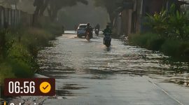 Potret Jalan Arya Kemuning, Kelurahan Periuk, Kecamatan Periuk, Kota Tangerang, Banten, sudah lebih dari satu tahun terendam banjir. (Tangkapan Layar)