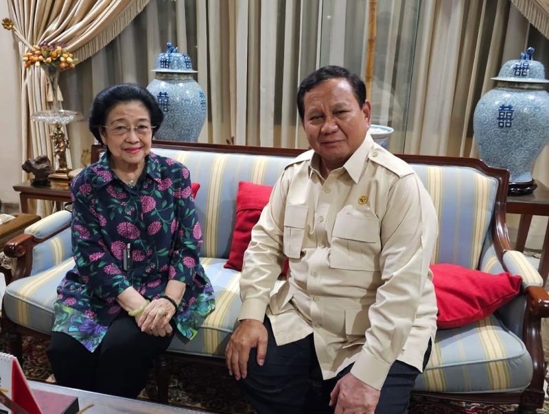 Potret Pertemuan Presiden Prabowo 
Subianto dengan 
Presiden Indonesia Ke-5 Megawati Soekarnoputri, di Jakarta, Senin, 7 April 2025. (Dok. Gerindra)