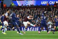 PSG dan Barcelona lolos ke semifinal Liga Champions 2025 meski kalah di leg kedua. Cek hasil lengkap dan lawan selanjutnya. (UEFA.com)