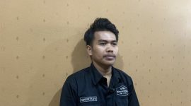 Febby Febriadi, pemuda asal Bekasi, Jawa Barat, yang bekerja sebagai admin judi online di Kamboja mengisahkan temannya disiksa hingga tewas oleh algojo judi online asal Indonesia. Kejadian tersebut membuat mentalnya terpuruk. (Kredit Foto via Kompas.com)
