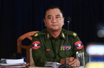 Junta Myanmar tembak peringatan konvoi bantuan Palang Merah China yang melintas tanpa izin di Nawnghkio, Shan, pascagempa 28 Maret. (Foto: Dok. AFP)