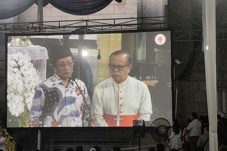 Potret Menang Nasaruddin Umar saat memberi sambutan di Misa Kenang Paus Fransiskus di Gereja Katedral Jakarta (Istimewa)