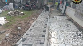 Proyek yang didanai oleh Dana Desa (DDS) dengan nilai anggaran mencapai Rp 90.938.500 ini diduga kuat tidak sesuai dengan spesifikasi yang tertuang dalam Rencana Anggaran Belanja (RAB). (Dok. Jay Ketua Forum Silaturahmi Lembaga dan Media Kecamatan Kemiri) 