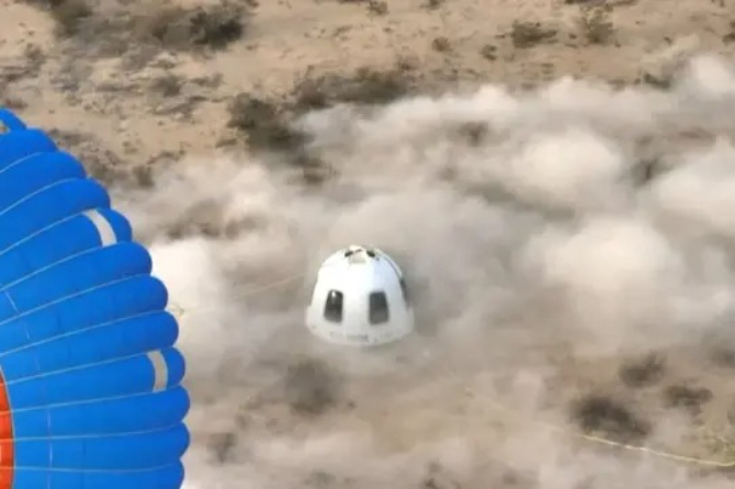 Kapsul New Shepard Blue Origin mendarat dengan selamat di Texas
