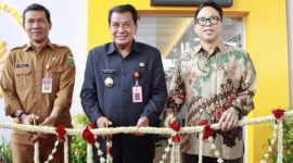 Peresmian Gerai Pelayanan Publik (GPP) di Intermoda, Kecamatan Cisauk, dengan Bupati Tangerang Maesyal Rasyid bersama pejabat lainnya. (Diskominfo Kabupaten Tangerang)
