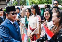 Kedatangan Presiden Republik Indonesia, Prabowo Subianto, di sebuah hotel di Antalya, Turki, pada Jumat, 11 April 2025, disambut dengan antusias oleh masyarakat Indonesia yang tinggal di kota pesisir selatan tersebut. (Dok. BPMI Setpres/Laily Rachev)