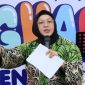 Wakil Bupati Tangerang Intan Nurul Hikmah berbicara di acara Tangkab Moment dalam rangka peringatan Hari Kartini di Eastvara Mall. (Foto: Diskominfo Kab.Tangerang)