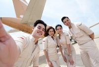 Dari Makassar ke Buton naik Super Air Jet. Potret Awak Kabin Maskapai Tersebut. (Istimewa)