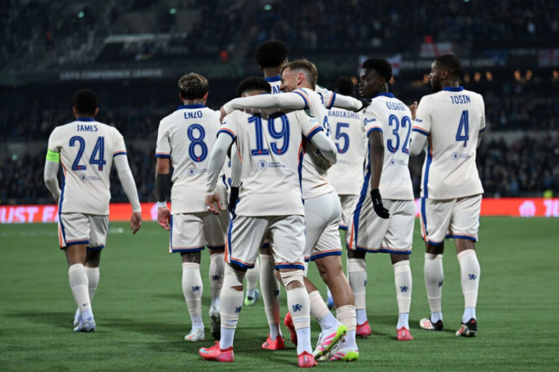 Pemain Chelsea merayakan gol ke gawang Djurgarden pada leg pertama semifinal Liga Conference Eropa 2025 di Stadion 3Arena, Stockholm. (Instagram Chelsea)