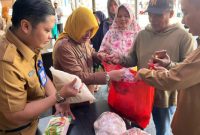 Dinas Perindustrian dan Perdagangan (Disperindag) Kabupaten Tangerang kembali menggelar Warung Tekan Inflasi (Warteksi) Gemilang tahap kedua di Gerai Tangerang Gemilang (GTG) Cikupa pada Selasa, 6 Mei 2025. (Foto: Diskominfo Kab.Tangerang)
