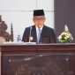Gubernur Banten Andra Soni menyampaikan Nota Pengantar dua Raperda strategis: penyertaan modal untuk Bank Banten dan RPJMD 2025–2029. (Foto: Dok. Adminpro)