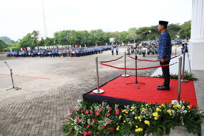 Pelaksana Harian (Plh.) Sekretaris Daerah Provinsi Banten, Deden Apriandhi Hartawan, memimpin Upacara Peringatan Hari Kebangkitan Nasional ke-117 Tahun 2025.