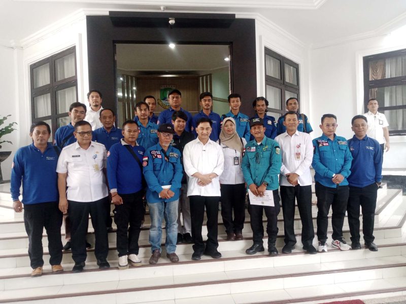 Pengurus Forum KSB Provinsi Banten disambut langsung oleh Wakil Gubernur Banten H. Raden Achmad Dimyati Natakusumah MH, MSI yang mengapresiasi peran aktif Forum KSB dalam membantu masyarakat menghadapi potensi bencana. (Dok. Ahmad/Metrosiar) 