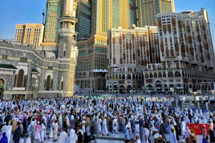 Foto ilustrasi jemaah haji di Makkah – distribusi kartu Nusuk telah mencapai 95 persen. (Unsplash/Haidan)